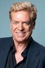 Christopher McDonald isShooter McGavin