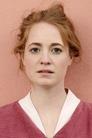 Leonie Benesch isFloria Lind