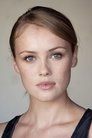 Hannah New isDaphne Rye