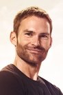 Seann William Scott isBobby Gaines