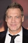 Holt McCallany isRay Davis